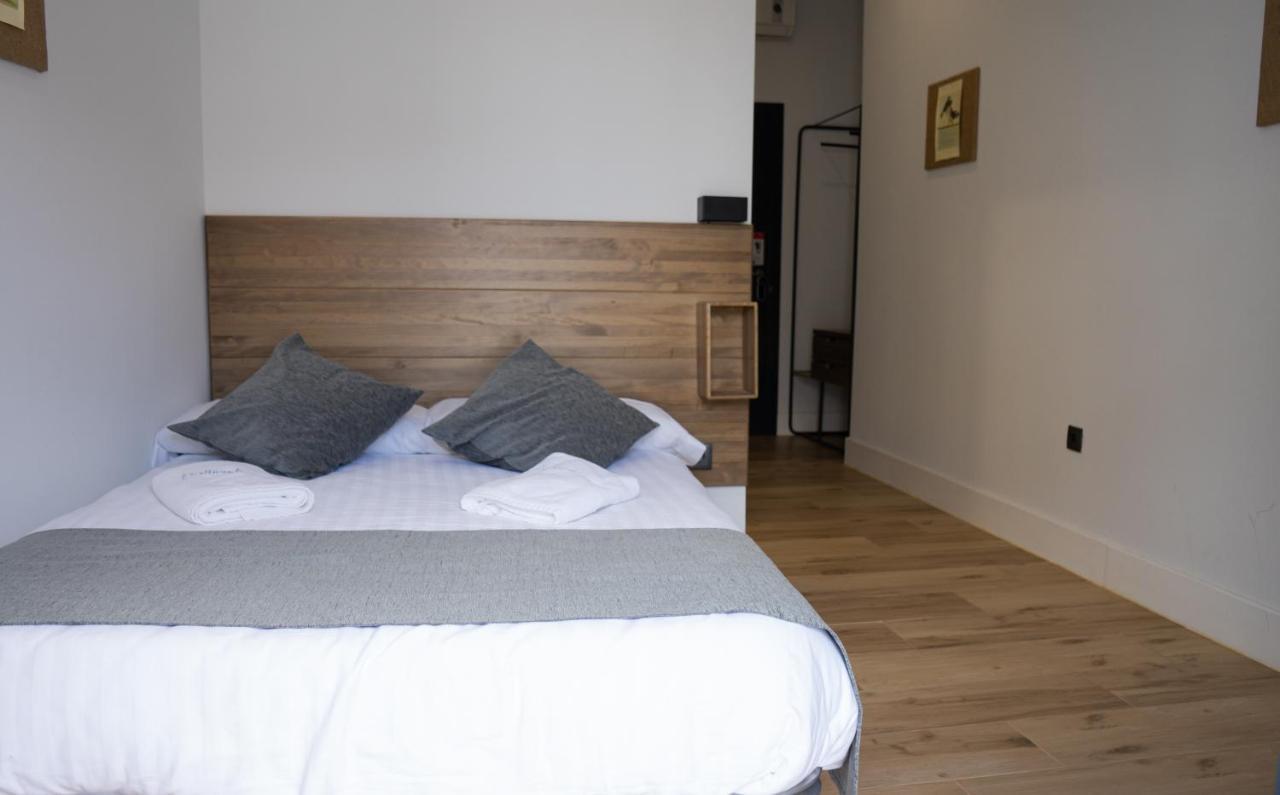 Balhondo Open Village Puebla de Alcocer Екстериор снимка