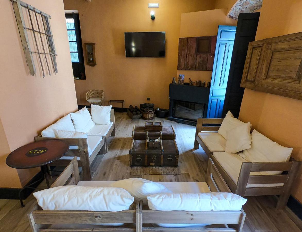 Balhondo Open Village Puebla de Alcocer Екстериор снимка